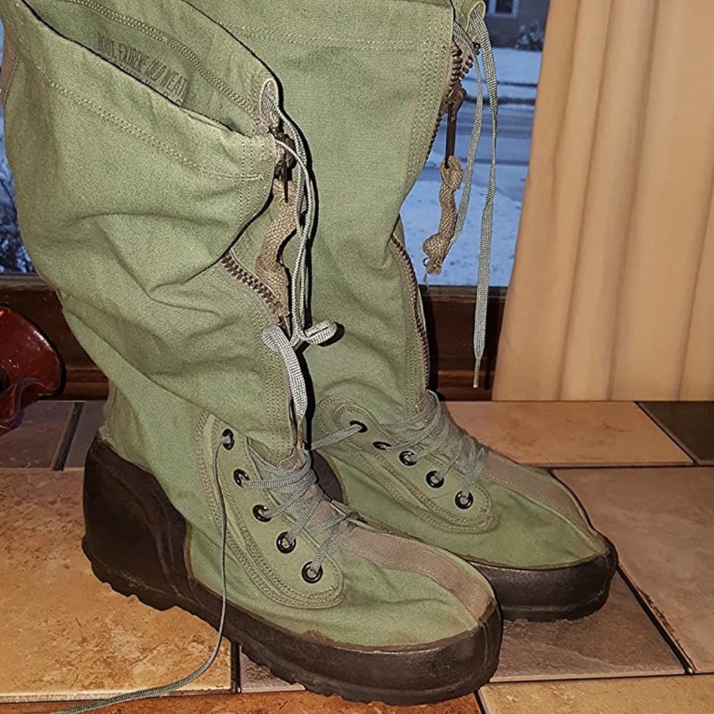 Military mukluks boots